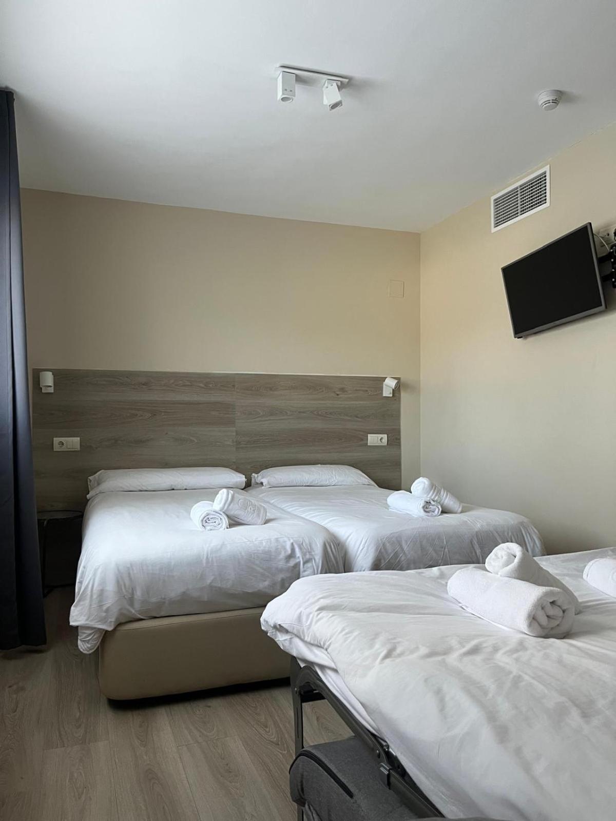 Hotel El Cobertizo Plasencia del Monte Eksteriør bilde